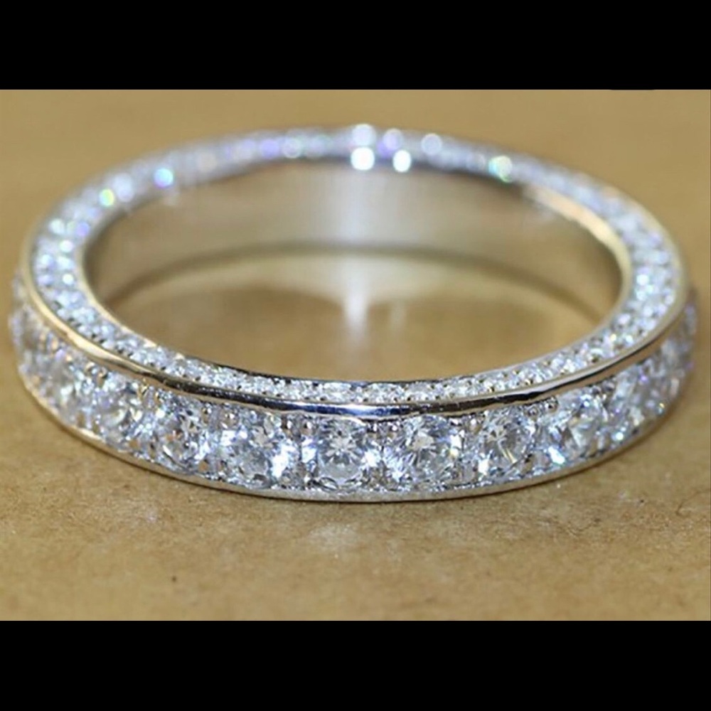 Anniversary Ring NWOT